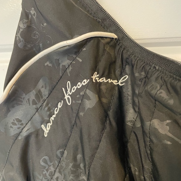 Lululemon bag - great condition - Picture 2 of 10